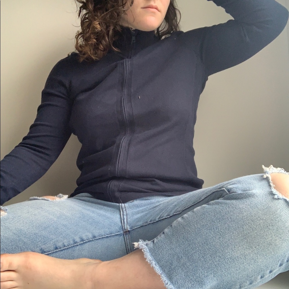 3 for $30💕 Tommy Hillfiger Navy Zip Up